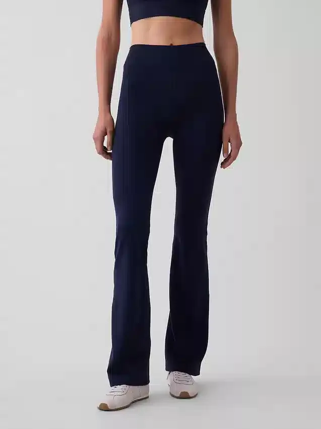 Leggings GapFit Smooth a vita alta con gamba a zampa di elefante