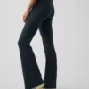 Leggings GapFit Smooth a vita alta con gamba a zampa di elefante