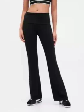 Leggings GapFit Smooth con vita ripiegabile e gamba leggermente svasata