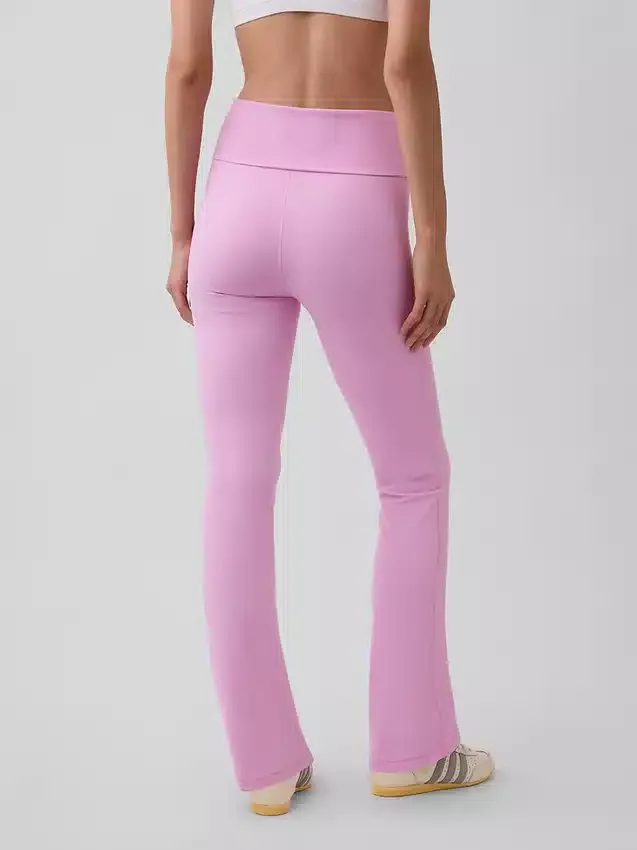 Leggings GapFit Smooth con vita ripiegabile e gamba leggermente svasata