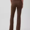 Leggings GapFit Smooth con vita ripiegabile e gamba leggermente svasata