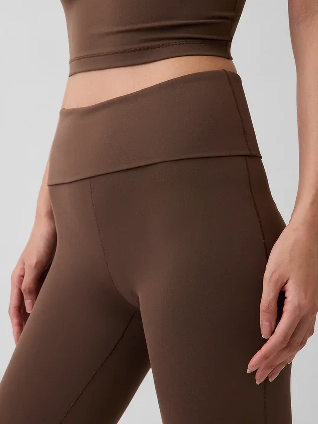 Leggings GapFit Smooth con vita ripiegabile e gamba leggermente svasata
