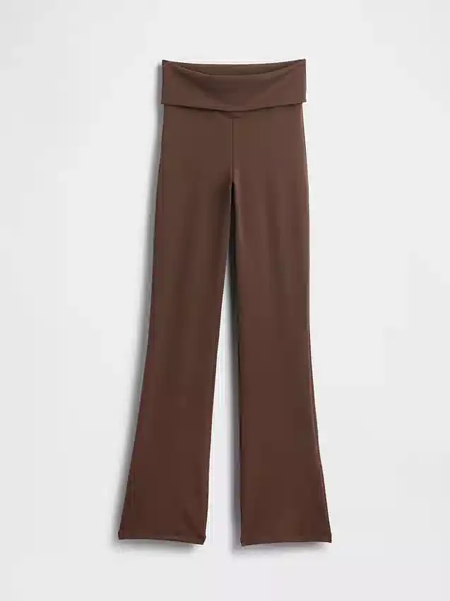 Leggings GapFit Smooth con vita ripiegabile e gamba leggermente svasata