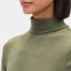 Maglia a collo alto moderna