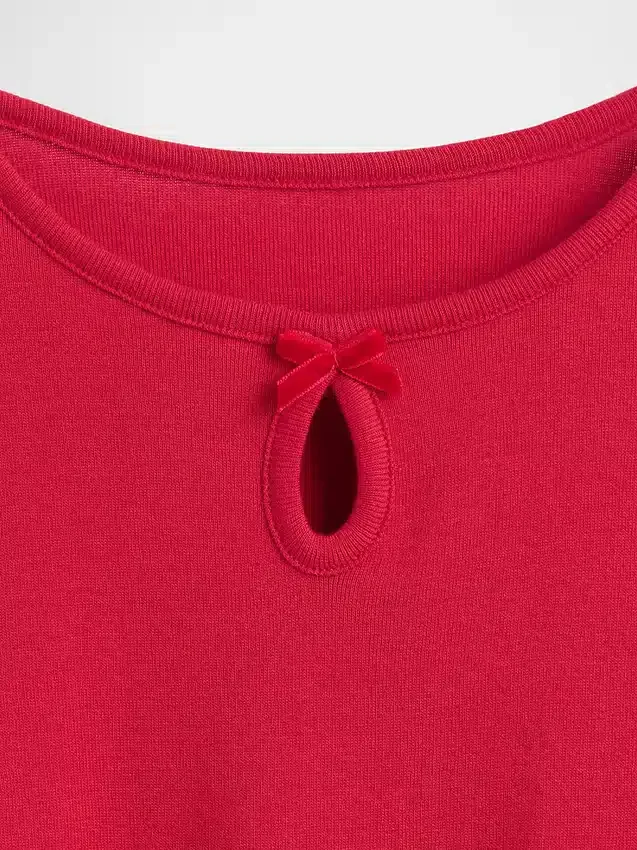Maglietta aderente da bambino con scollo a goccia e fiocco