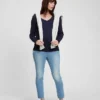 Maglietta premaman moderna con scollo a V