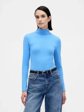 Maglione a collo alto leggerissimo