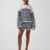 Maglione a righe oversize all’uncinetto per bambini