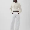 Maglione corto con maniche a campana in 100% cotone