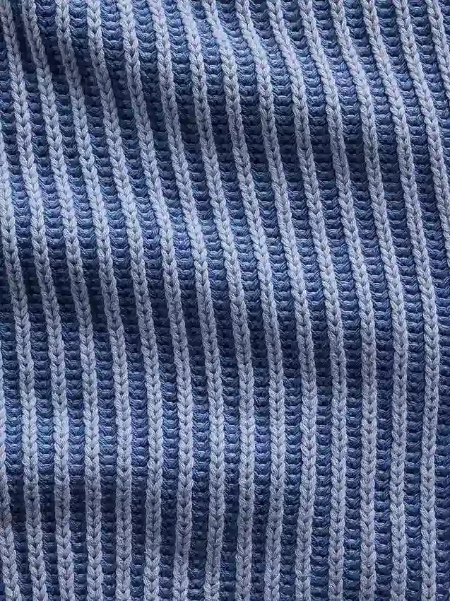 Maglione corto con maniche a campana in 100% cotone
