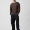 Maglione corto dal taglio morbido con collo rotondo
