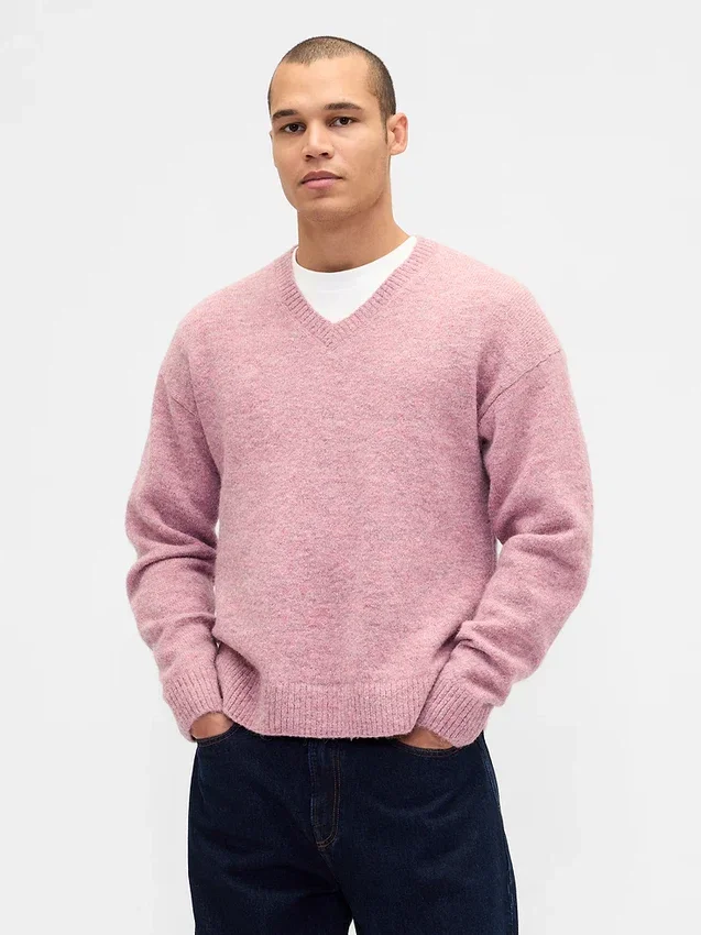 Maglione corto dal taglio morbido con scollo a V