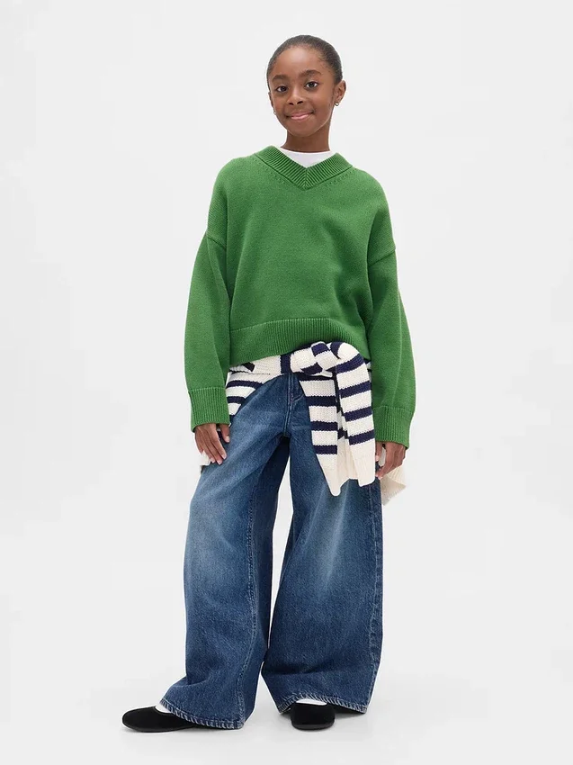 Maglione da bambino oversize con scollo a V