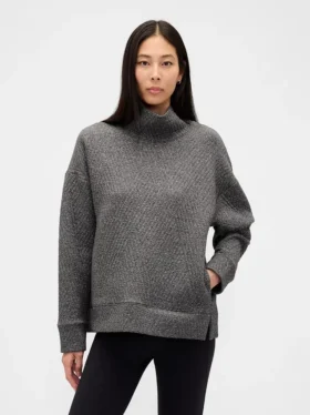 Maglione GapFit in maglia jacquard trapuntata con collo a imbuto