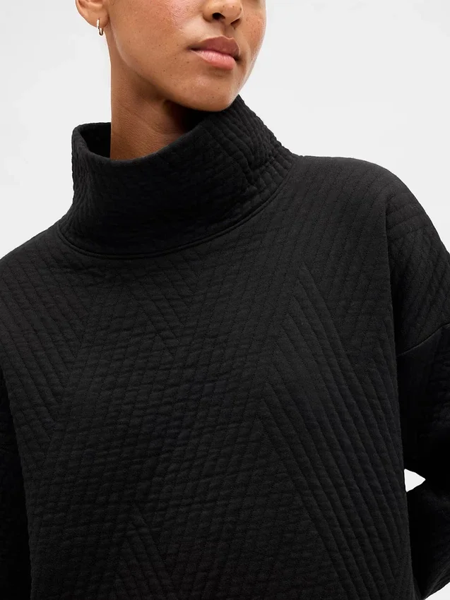 Maglione GapFit in maglia jacquard trapuntata con collo a imbuto