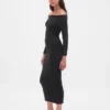 Maglione midi in maglia elasticizzata CashSoft con spalle scoperte