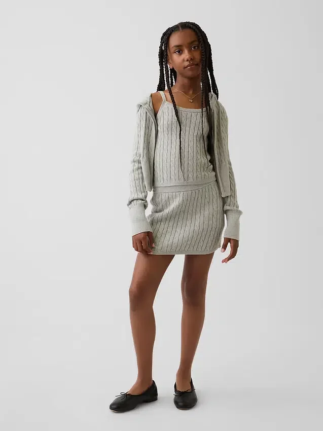 Maglione per bambini in maglia a trecce