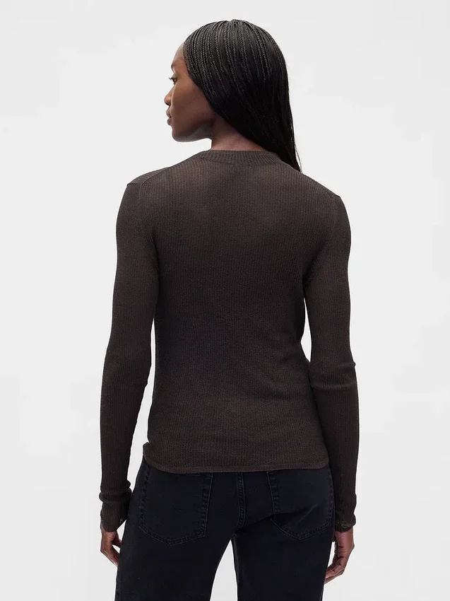 Maglione trasparente a collo alto