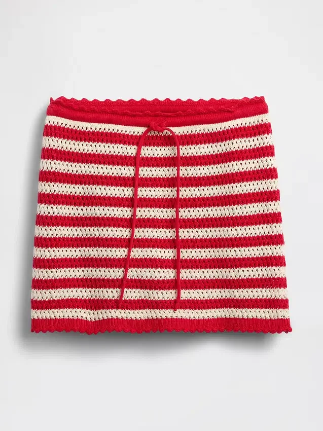 Mini gonna-pantaloncino facile da indossare in cotone 100% lavorato all’uncinetto
