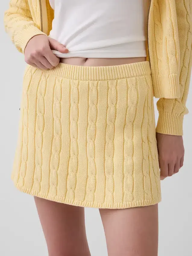 Mini gonna-pantaloncino in maglia a trecce 100% cotone