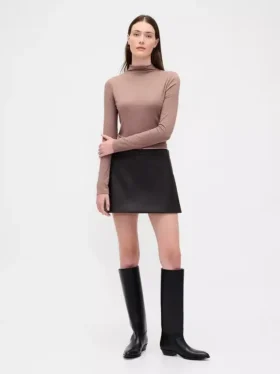Mini gonna-pantaloncino in pelle vegana
