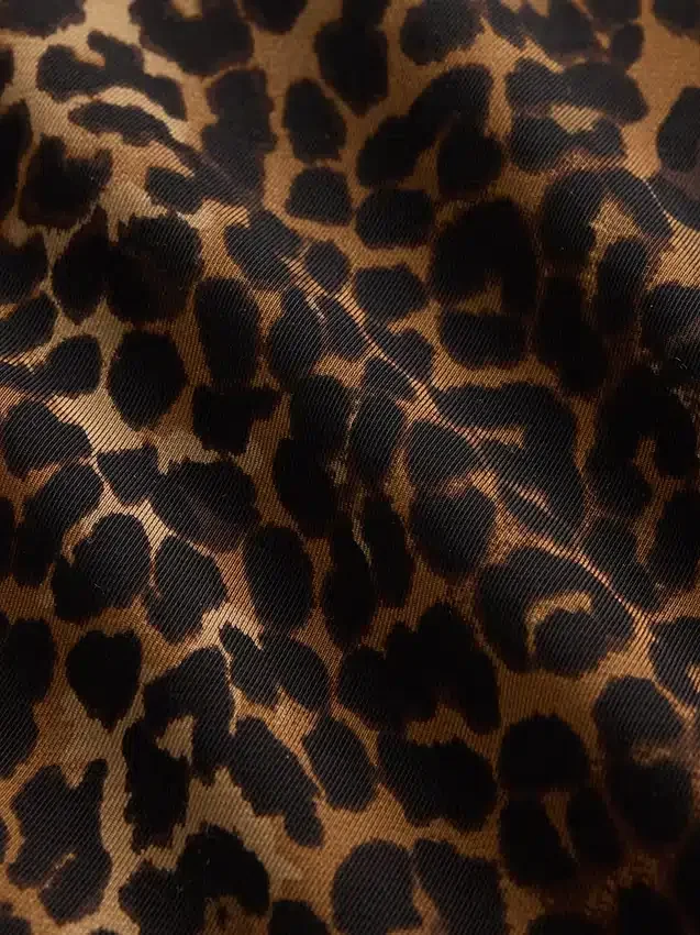 Miniabito dritto con scollo a barchetta