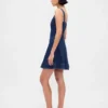 Miniabito in denim con chiusura frontale a zip