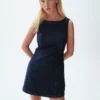 Miniabito in denim con scollo a barchetta
