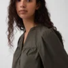 Miniabito in popeline con colletto Henley