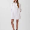 Miniabito in popeline con collo Henley