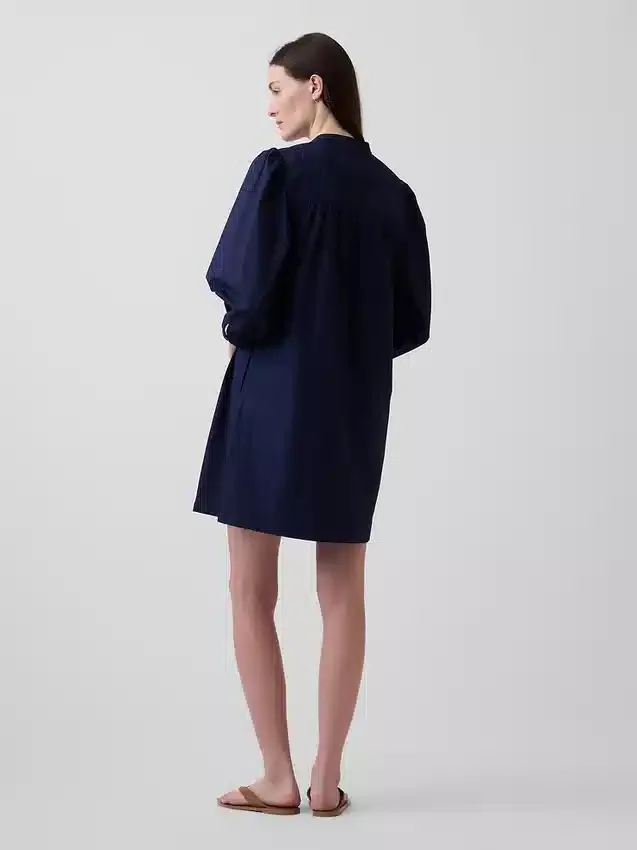 Miniabito in popeline con collo Henley