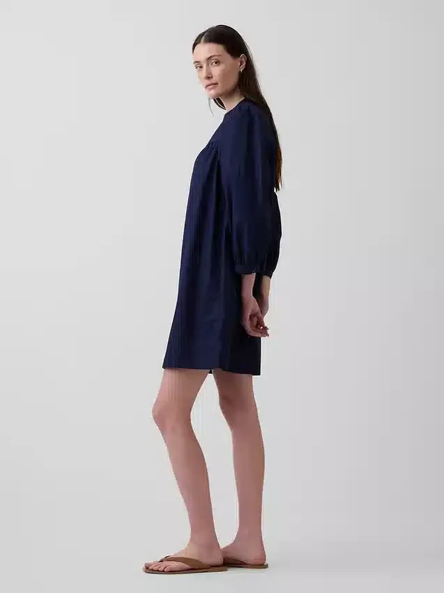 Miniabito in popeline con collo Henley