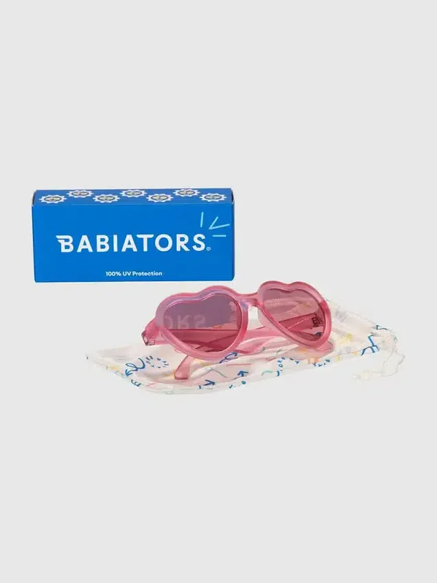 Occhiali da sole Babiators per bambini piccoli e più grandi con motivo a cuori