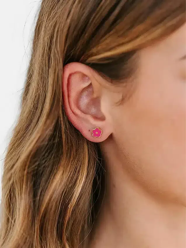 Orecchini a vite con fiore rosa shocking di Pierced Co