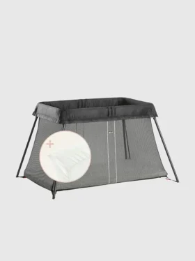 Pacchetto Babybjorn con lettino da viaggio Light e lenzuolo con angoli
