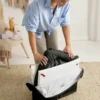 Pacchetto Babybjorn con lettino da viaggio Light e lenzuolo con angoli