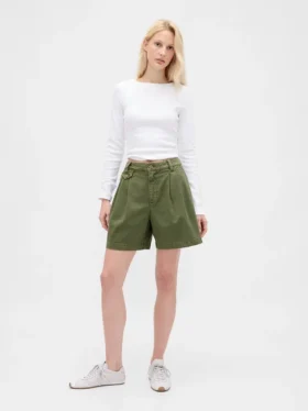 Pantaloncini a pieghe in twill a vita media da 6"