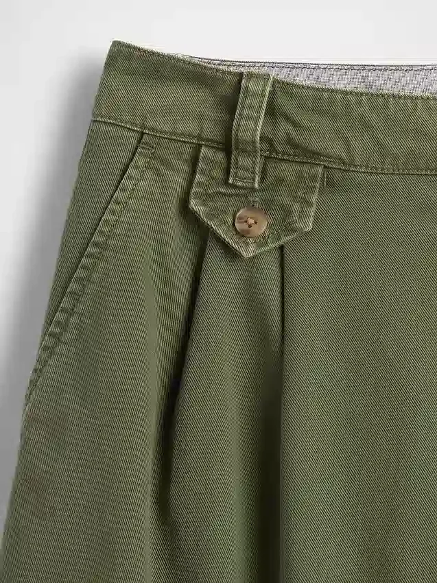Pantaloncini a pieghe in twill a vita media da 6"