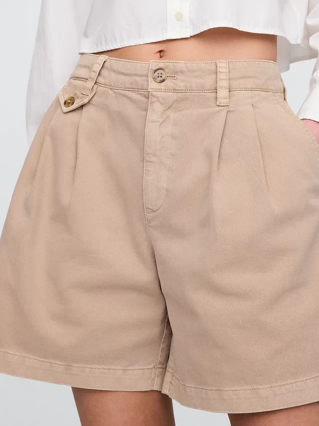 Pantaloncini a pieghe in twill a vita media da 6"