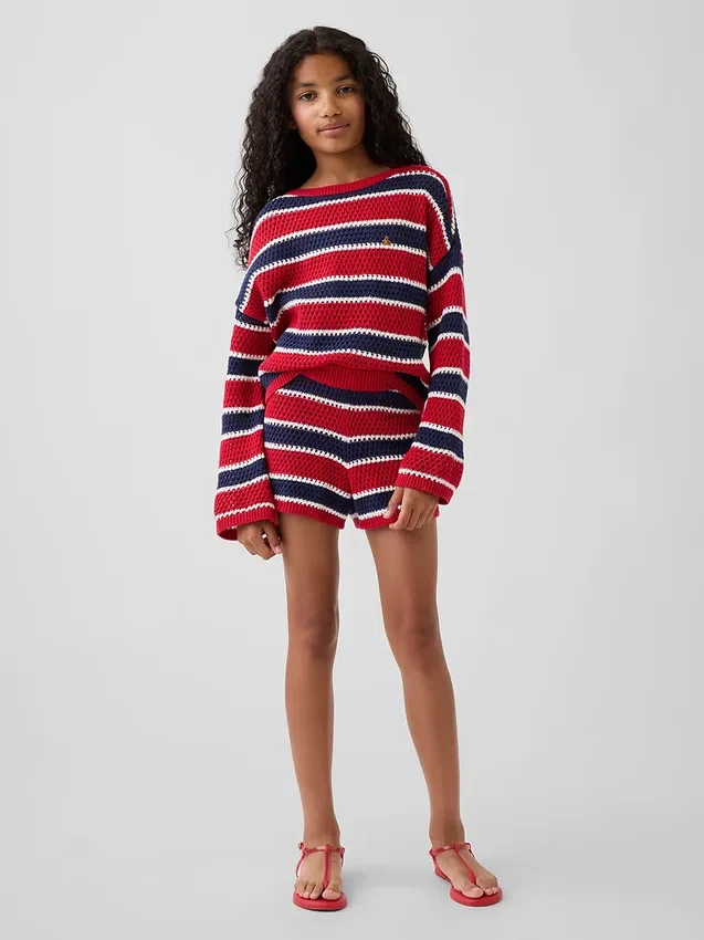 Pantaloncini a righe all'uncinetto per bambini