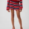 Pantaloncini a righe all'uncinetto per bambini