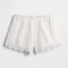 Pantaloncini a vita media da 4" in misto lino con bordi in pizzo