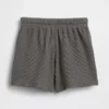 Pantaloncini a waffle neonato & bebè con vestibilità a pantaloncino