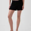 Pantaloncini comodi all'uncinetto in 100% cotone