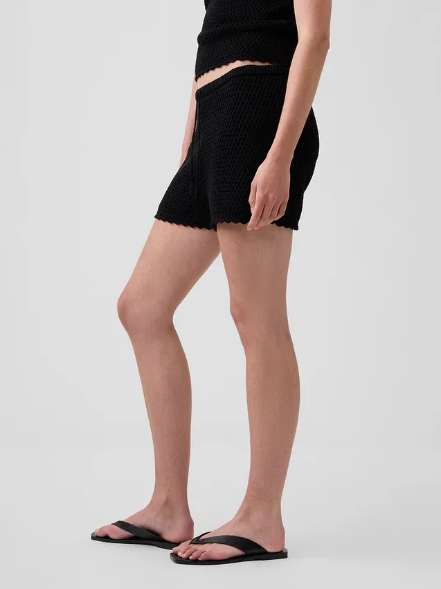 Pantaloncini comodi all'uncinetto in 100% cotone
