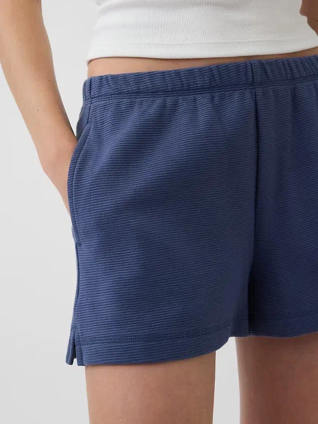 Pantaloncini comodi e casual