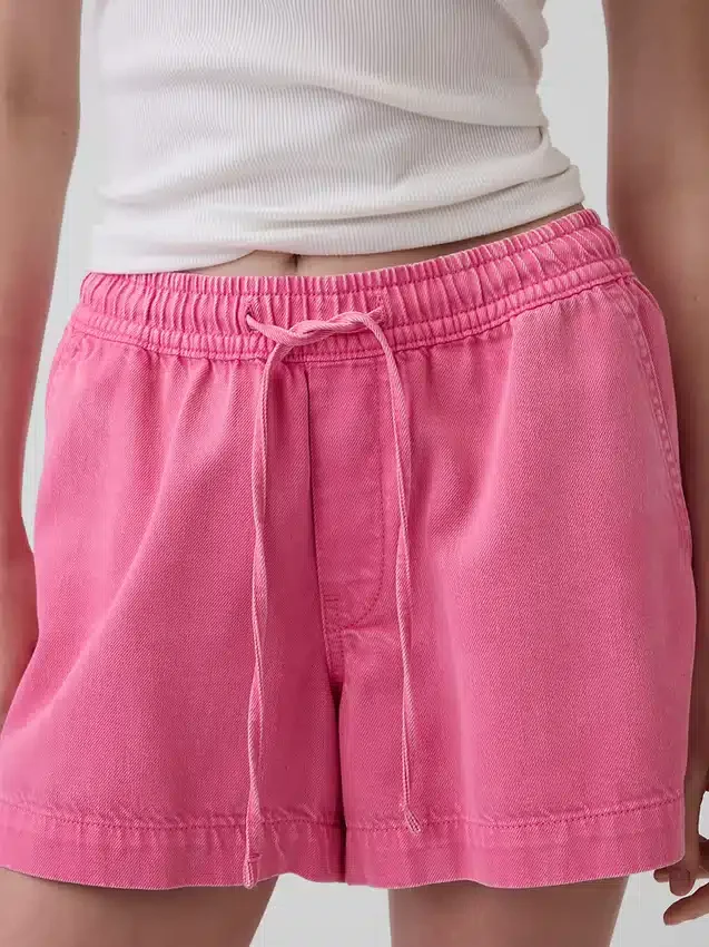 Pantaloncini comodi in denim ultra morbido da 4"