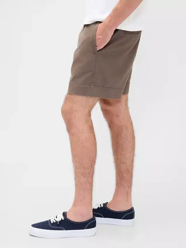 Pantaloncini comodi in misto lino da 5,5"