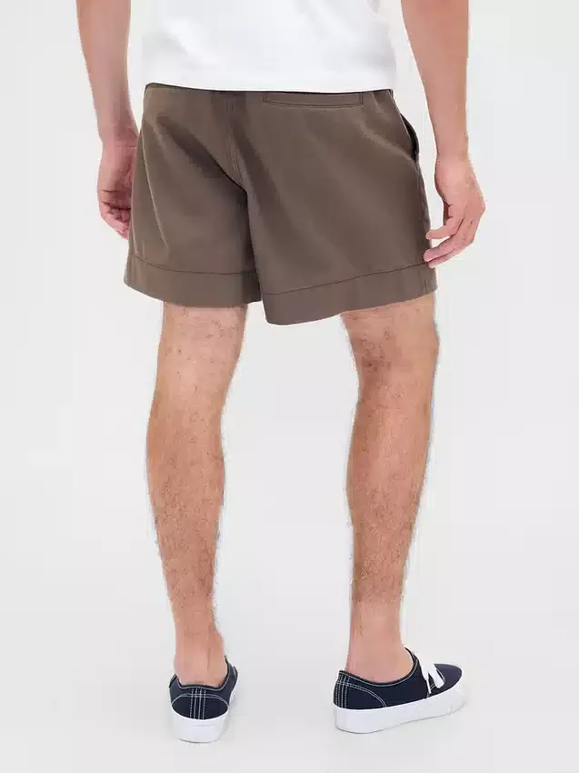 Pantaloncini comodi in misto lino da 5,5"