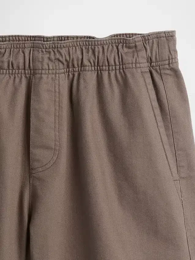 Pantaloncini comodi in misto lino da 5,5"